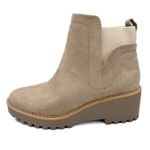 Dolce Vita Rango Platform Lug Sole Booties Tan Suede Size 8